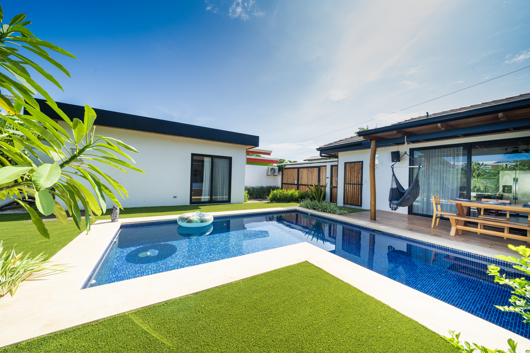 Pool and outdoor area