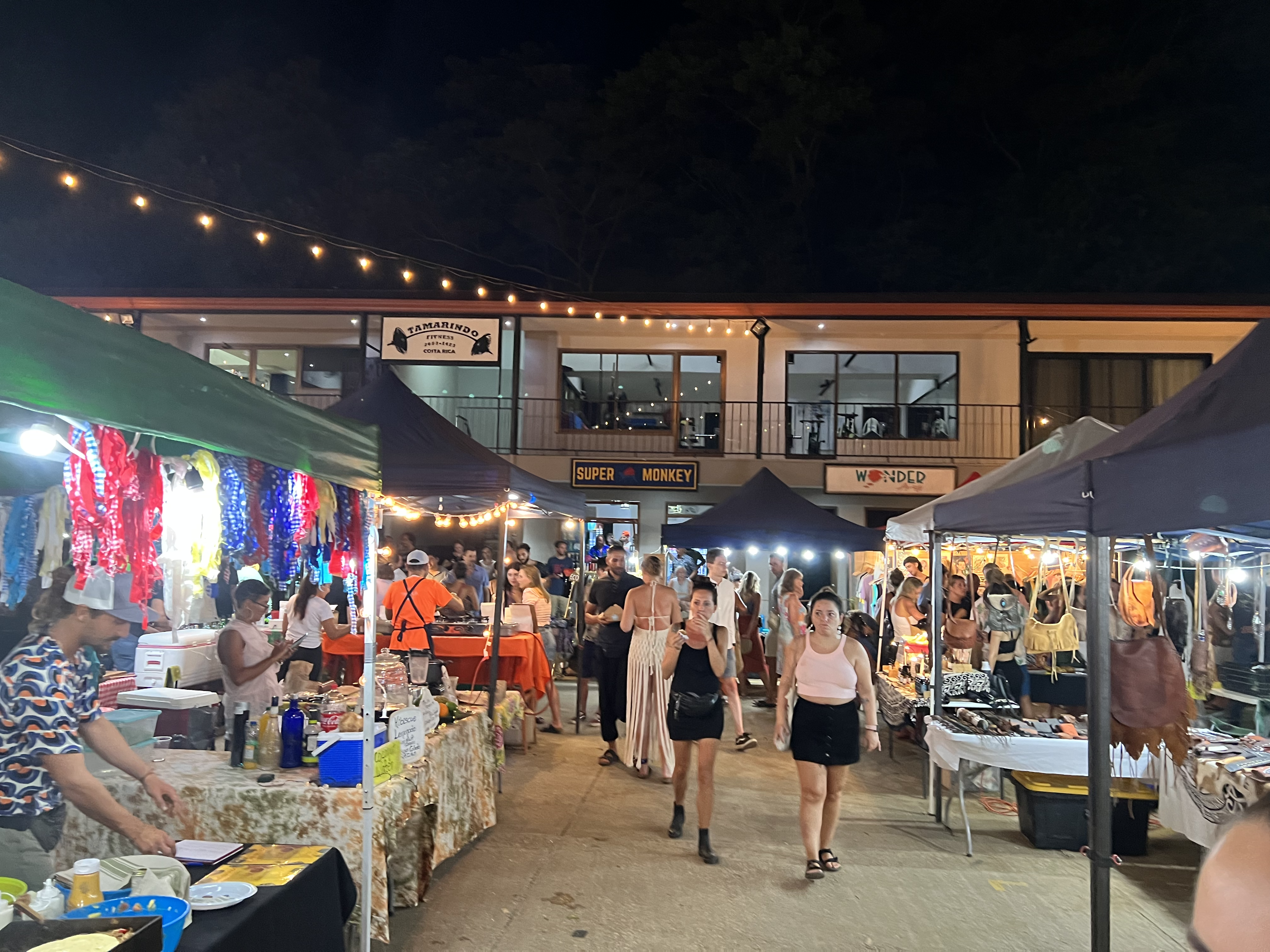 Tamarindo night market